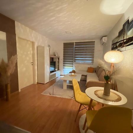 Apartman Royal 1 Doboj Bagian luar foto