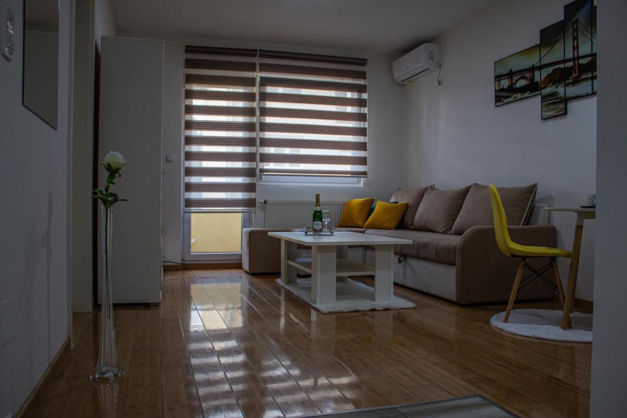 Apartman Royal 1 Doboj Bagian luar foto