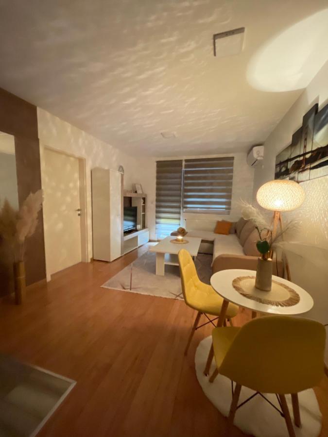 Apartman Royal 1 Doboj Bagian luar foto