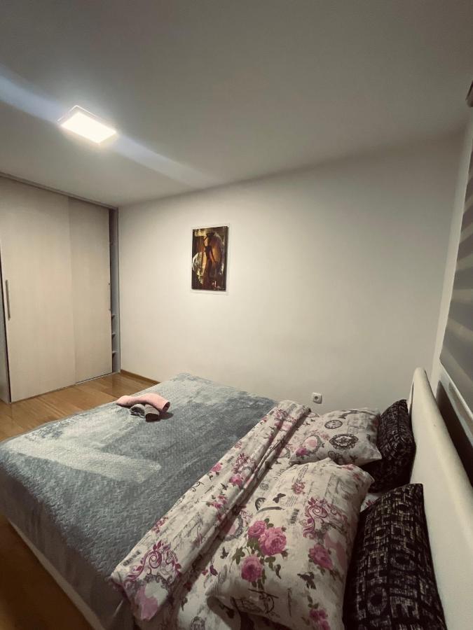 Apartman Royal 1 Doboj Bagian luar foto